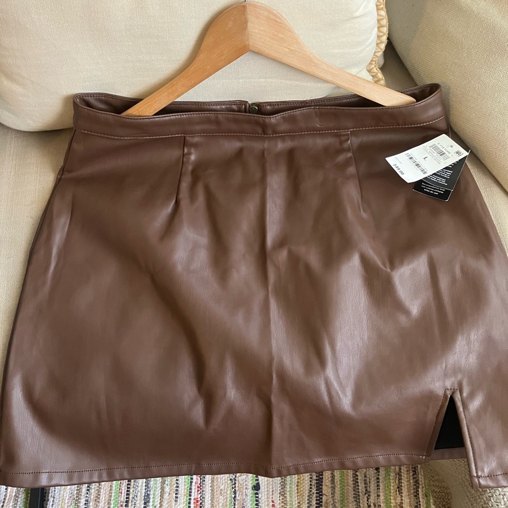 New faux leather mini skirt brown new with tag